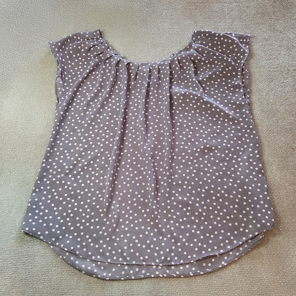 LAUREN CONRAD Pleat Neck Sleeveless Blouse L Mocha Peach Dot Fabric Tie Keyhole